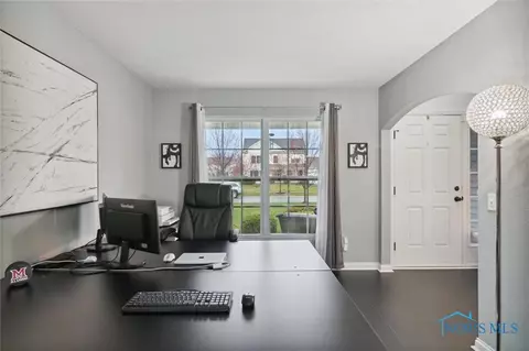 7048 Saddleback Rd, Maumee, OH 43537 photo 9