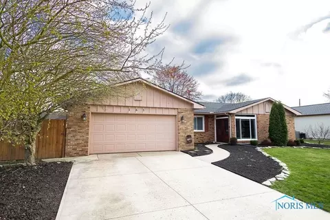 165 Marilyn Dr, Findlay, OH 45840