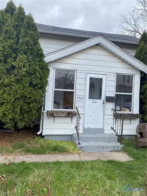 3915 Burnham Ave, Toledo, OH 43612