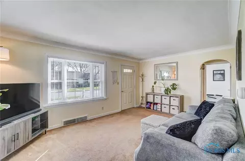 220 Rector Ave, Findlay, OH 45840 photo 5