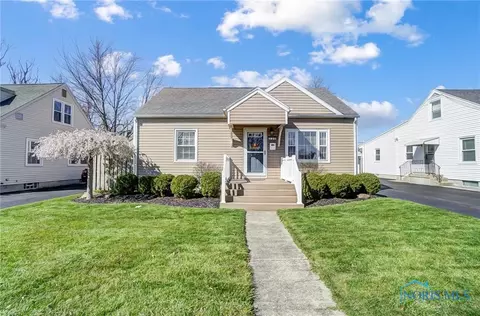 220 Rector Ave, Findlay, OH 45840