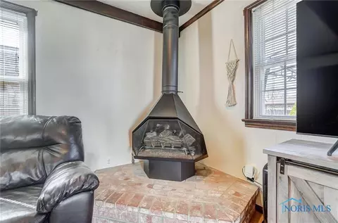 220 Rector Ave, Findlay, OH 45840 photo 17