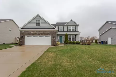 3220 Chasenwood Way, Perrysburg, OH 43551