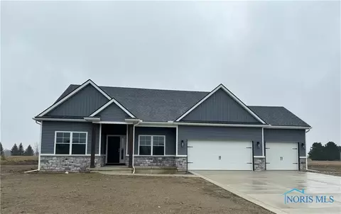 249 Avilyn Ln, Oregon, OH 43616