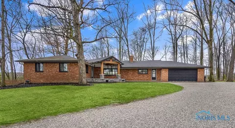 26101 Hull Prairie Rd, Perrysburg, OH 43551