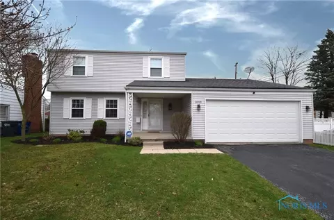 3018 Grantwood Dr, Toledo, OH 43613
