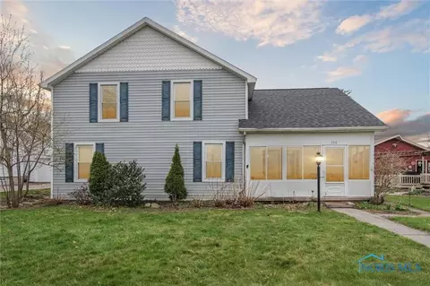 360 Lincoln St, Elmore, OH 43416