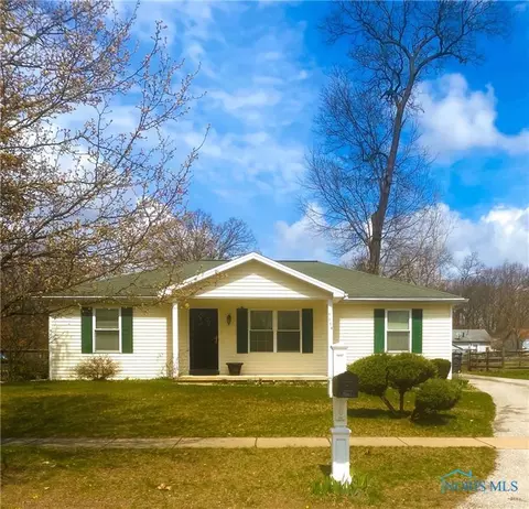 9664 Oak Run Ct, Holland, OH 43528