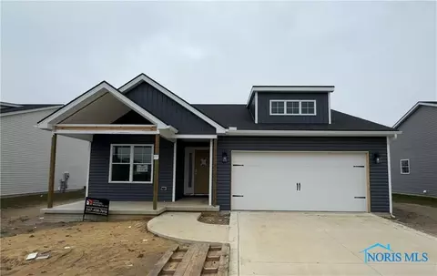 1189 Dublin Dr, Waterville, OH 43566