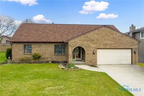 2222 Ruthanne Dr, Toledo, OH 43611
