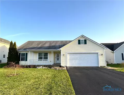 1037 N Ironwood Dr, Rossford, OH 43460