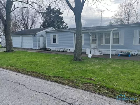 223 E Oliver St, Mccomb, OH 45858