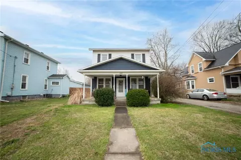 1009 Woodlawn Ave, Napoleon, OH 43545