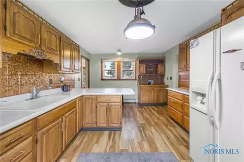 9012 County Road 2, Custar, OH 43511 photo 8