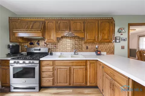 9012 County Road 2, Custar, OH 43511 photo 7