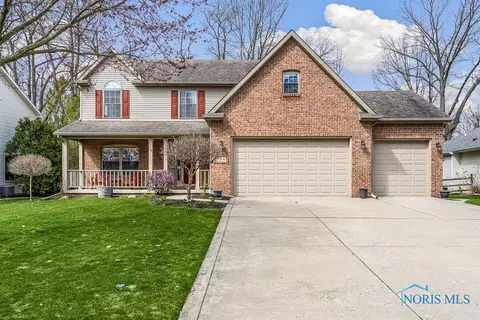 704 Weatherstone Rd, Holland, OH 43528