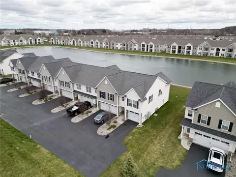 4743 Lakeside Dr, Maumee, OH 43537