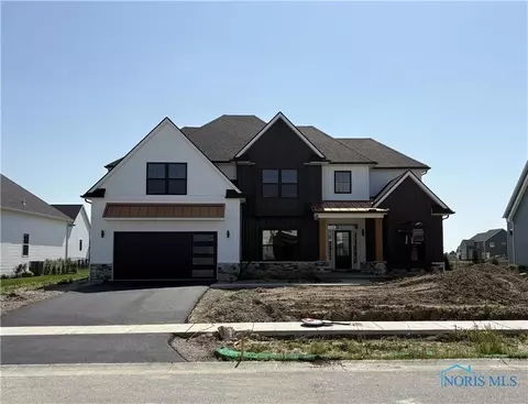 1018 Brampton Park Rd, Perrysburg, OH 43551