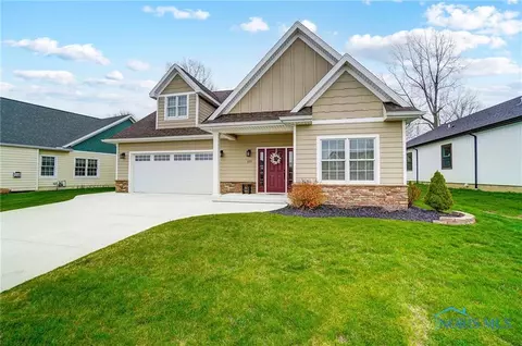 115 Parkview Dr, Bluffton, OH 45817