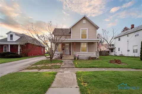1017 W Sandusky St, Findlay, OH 45840