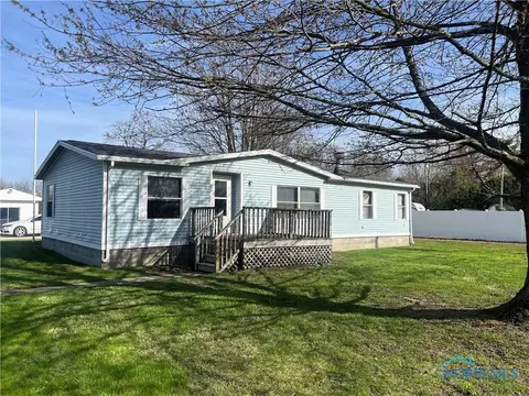 253 West St, Mcclure, OH 43534