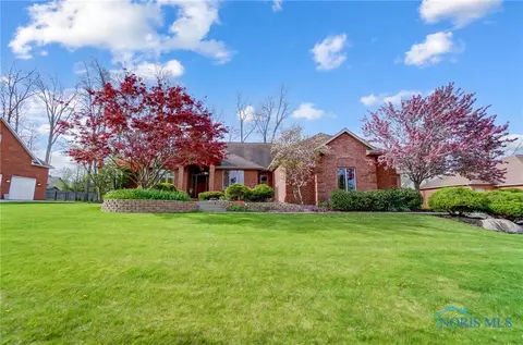 1631 Pinehurst Dr, Findlay, OH 45840