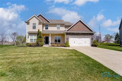 5755 Hawksbridge Cir, Sylvania, OH 43560