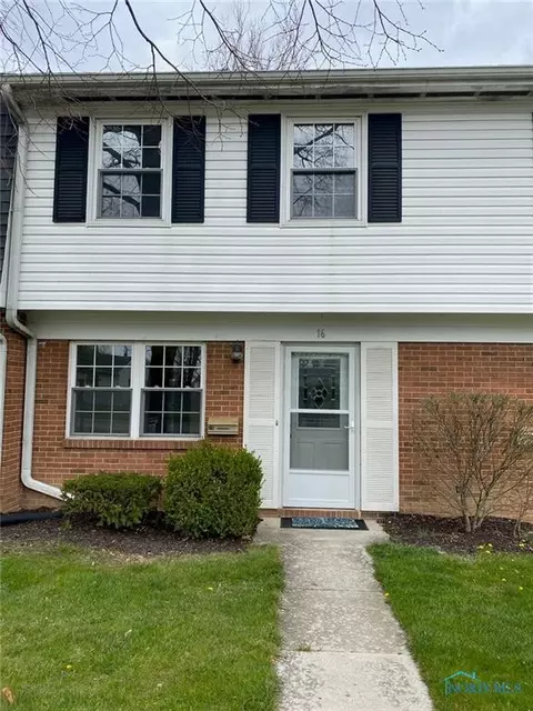 1724 Queenswood Dr #16, Findlay, OH 45840