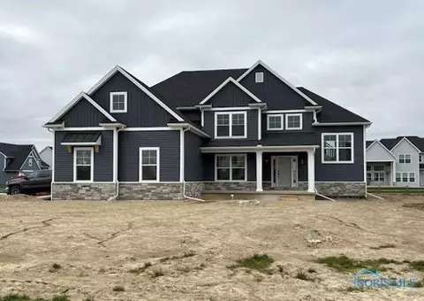 10 Hawthorne Xing, Perrysburg, OH 43551