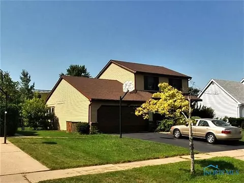 4127 Valleycrest Ct, Toledo, OH 43614
