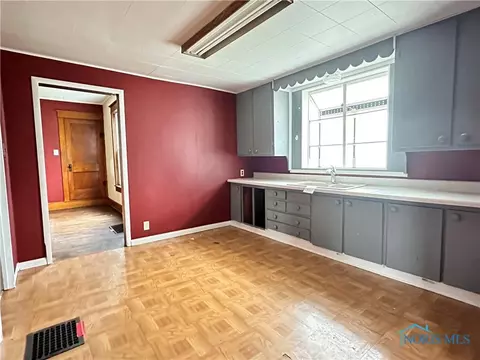 514 W Perry St, Paulding, OH 45879 photo 4