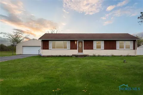 26188 E Broadway St, Walbridge, OH 43465