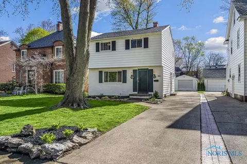 2522 Drummond Rd, Toledo, OH 43606