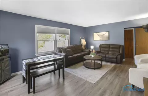1413 Shepherd Dr, Maumee, OH 43537 photo 5