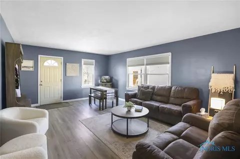1413 Shepherd Dr, Maumee, OH 43537 photo 6