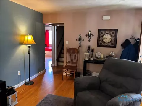 1049 E 4th St, Ottawa, OH 45875 photo 8