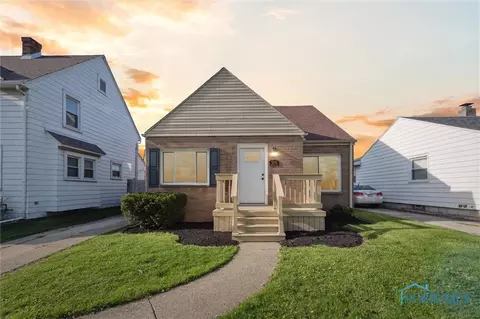 920 Waybridge Rd, Toledo, OH 43612