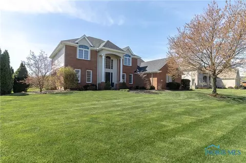 7431 Scandinavia Dr, Maumee, OH 43537
