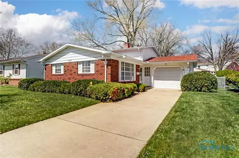 808 Woodlawn Dr, Toledo, OH 43612