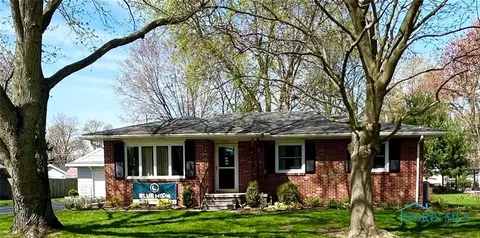 6532 Field Ave, Whitehouse, OH 43571