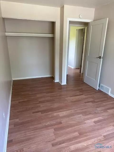 72 Bloomfield Ave, Toledo, OH 43607 photo 6