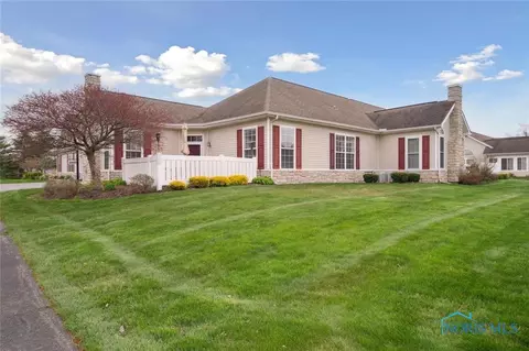 6040 Quarrys Edge Ln #6040, Sylvania, OH 43560