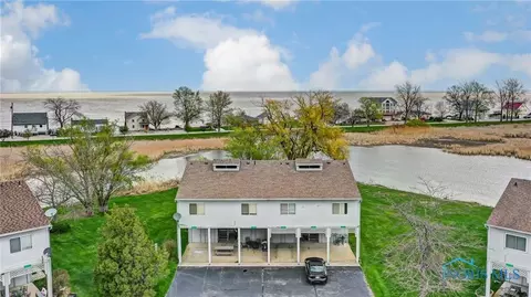 6461 Teal Bnd, Oak Harbor, OH 43449