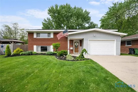 1109 Kirk St, Maumee, OH 43537