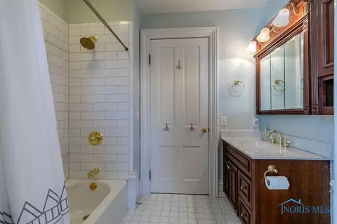 205 E Wayne St, Maumee, OH 43537 photo 38