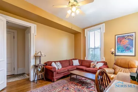 205 E Wayne St, Maumee, OH 43537 photo 30