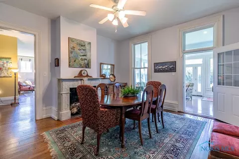 205 E Wayne St, Maumee, OH 43537 photo 16