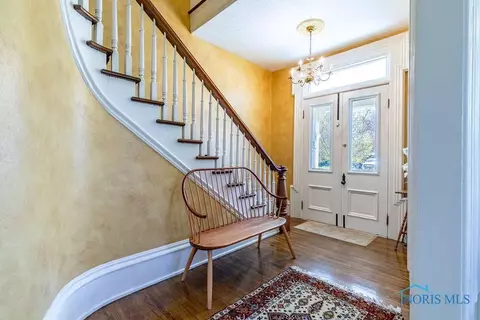 205 E Wayne St, Maumee, OH 43537 photo 8