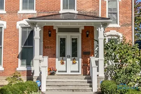 205 E Wayne St, Maumee, OH 43537 photo 4