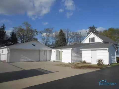 205 S Elm St, Columbus Grove, OH 45830